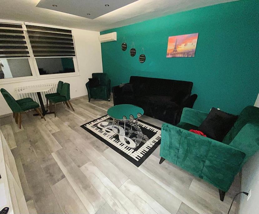 Apartman Omar Stan Na Dan Besplatan Parking Sarajevo Exterior photo