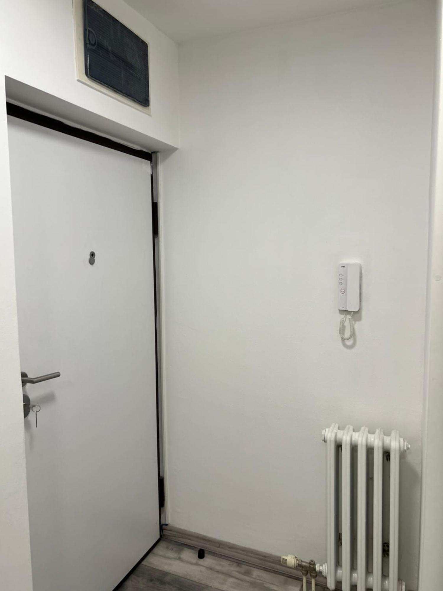 Apartman Omar Stan Na Dan Besplatan Parking Sarajevo Exterior photo